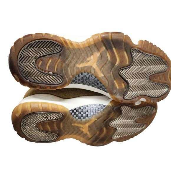 NIKE‎ AIR JORDAN 11 RETRO NEUTRAL OLIVE-STOUT 2018 AR0715-200 WMNS SZ 8.5 - Picture 15 of 16